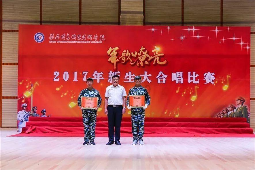 喀麦隆主帅:我和门将之间没有矛盾,他们都随时做好上场准备
